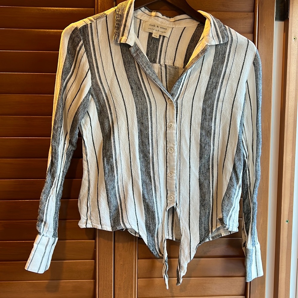 Button up with tie waist detail